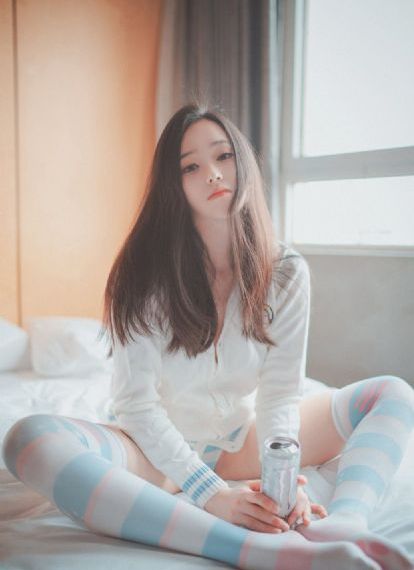 亚洲AV秘无码一区二区久久久_1080P电影完整版在线观看