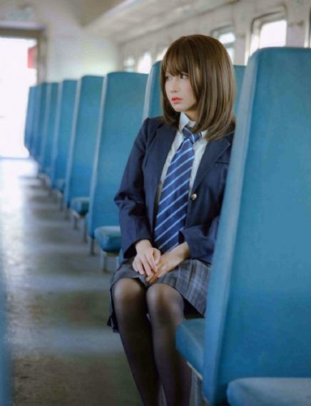 男生和女生亲热作文怎么写_超清高清完整版